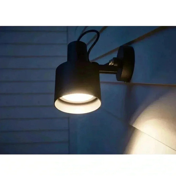 SYLVANIA PAR38 Night Chaser LED Light Bulb 250W - Picture 9 of 14